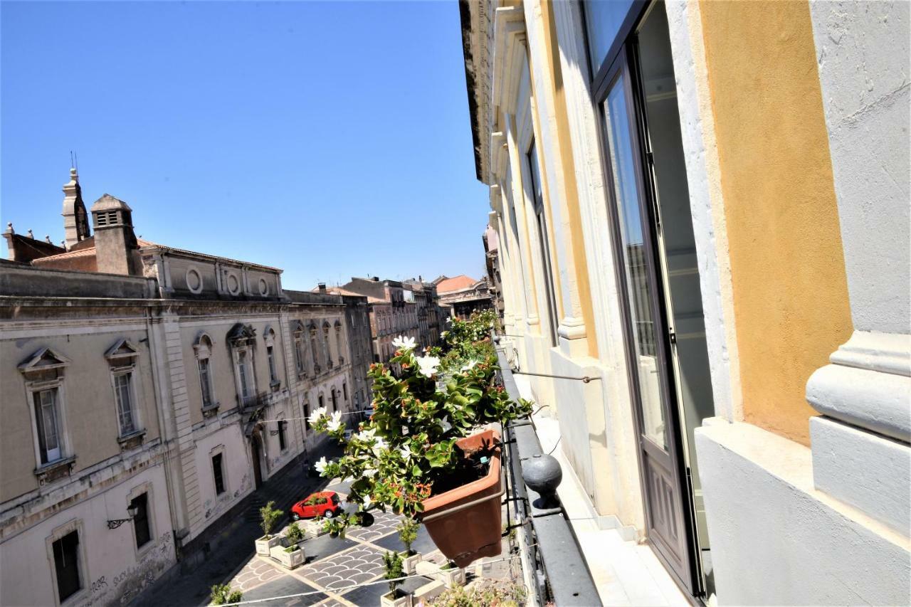 B&B Al Teatro Massimo Catânia Exterior foto