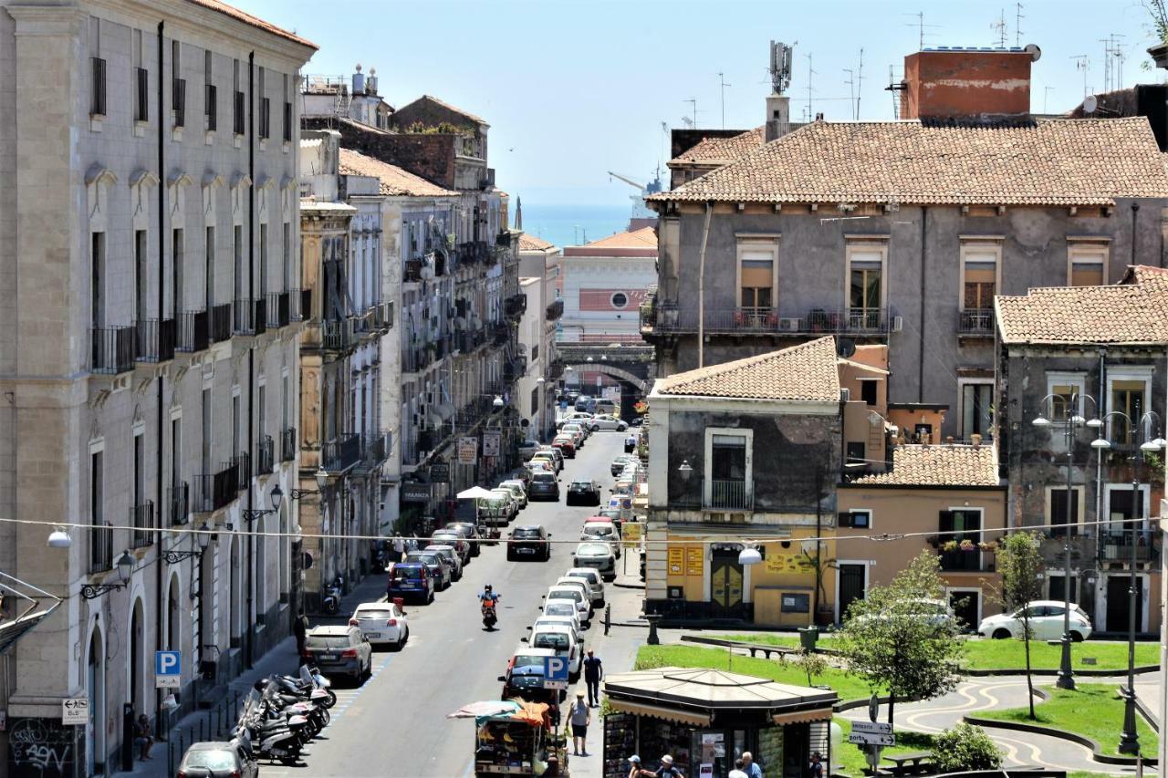 B&B Al Teatro Massimo Catânia Exterior foto